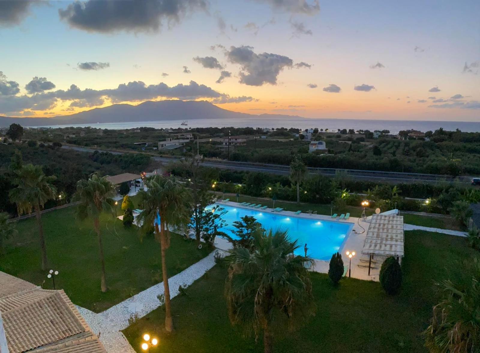 קיסאמוס Regina Hotel מראה חיצוני תמונה